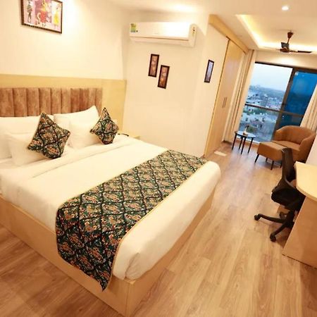 Diona Anukampa Suite With Pool ชัยปุระ ภายนอก รูปภาพ